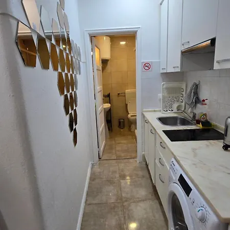 Apartamento Studio Inteiro No Centro De Лиссабон